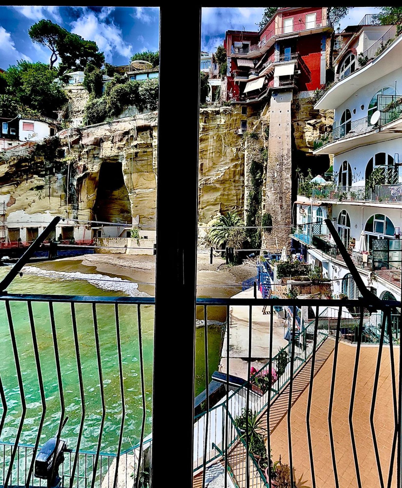 Grotta Romana Holiday home *